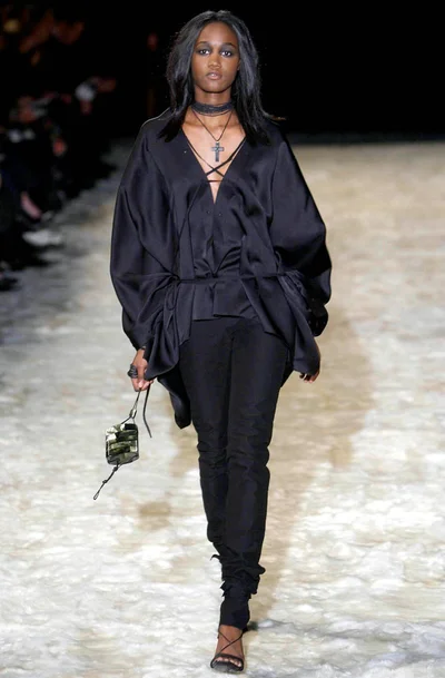 Look 32